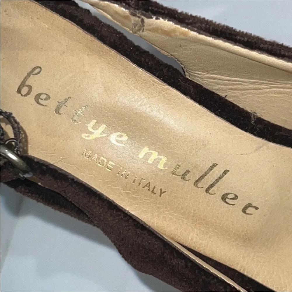 Authentic Bettye Muller designer brown velour bow pumps heels sz 8